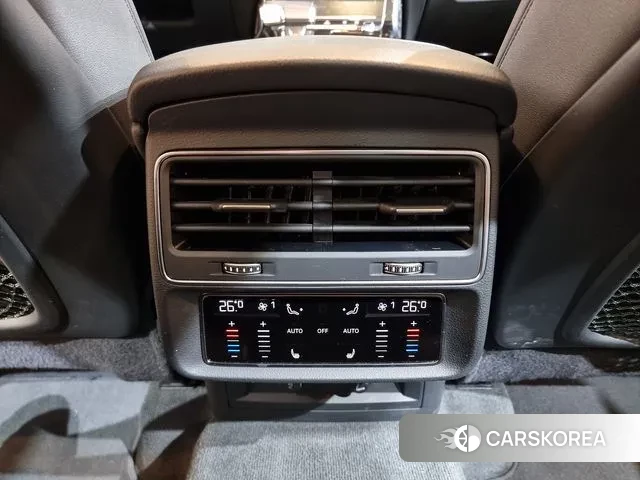 Audi Q7 (4M) 2021 Черный из Кореи, фото 3