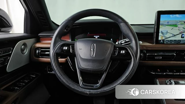 Lincoln Aviator 2nd generation 2021 Белый из Кореи, фото 3