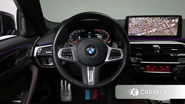 BMW 5 Series (G30) 2023 Черный из Кореи, фото 3