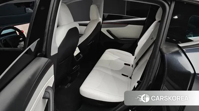 Tesla Model Y 2025 Серый из Кореи, фото 3