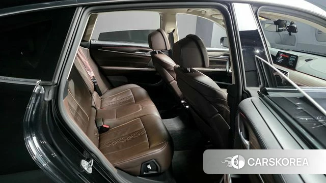 BMW 6 Series GT (G32) 2018 Черный из Кореи, фото 3