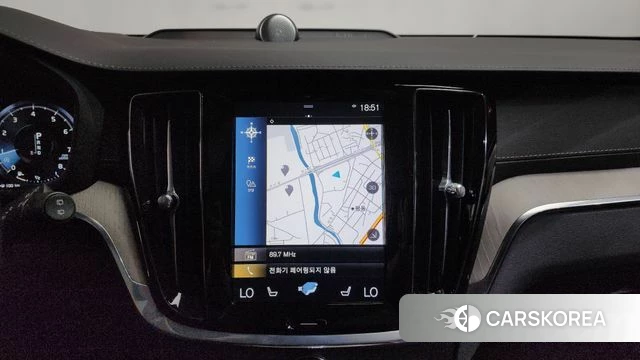 Volvo V60 Cross-Country 2nd Generation 2020 Красный из Кореи, фото 3