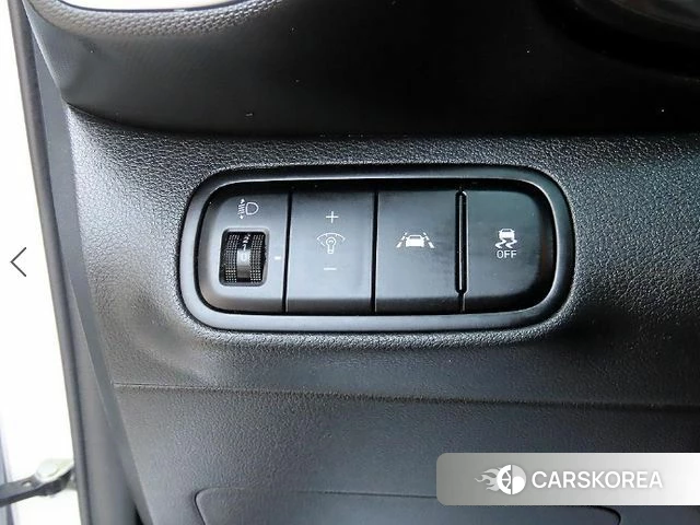 Hyundai Venue 2021 Белый из Кореи, фото 3