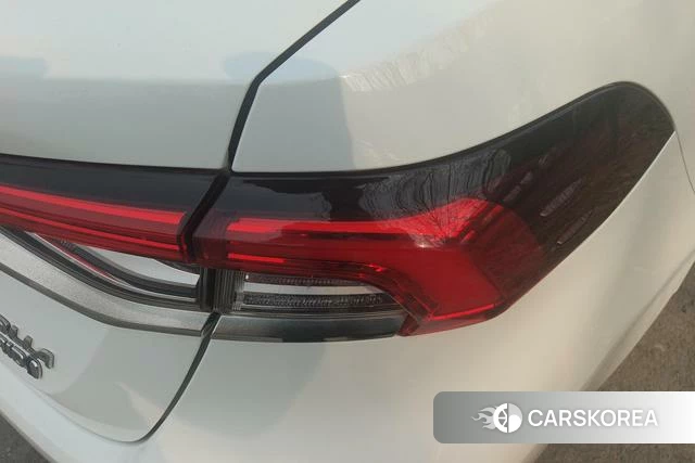 Toyota Corolla 2022 Белый из Китая, фото 3