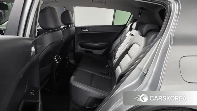 Kia Sportage The Bold 2021 Серебряный из Кореи, фото 3