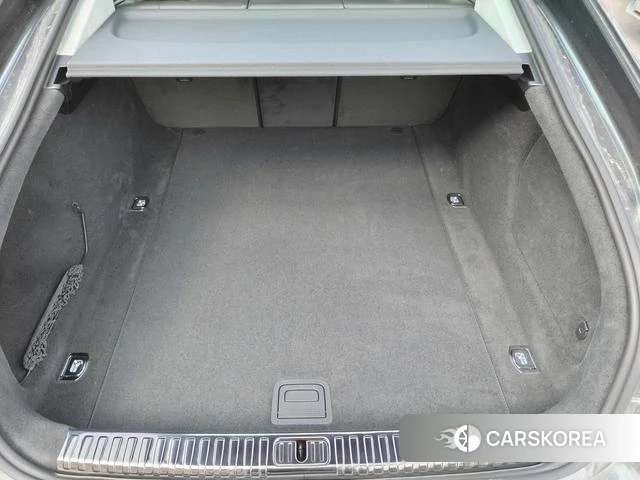 Audi A7 2025 Темно-серый из Китая, фото 3