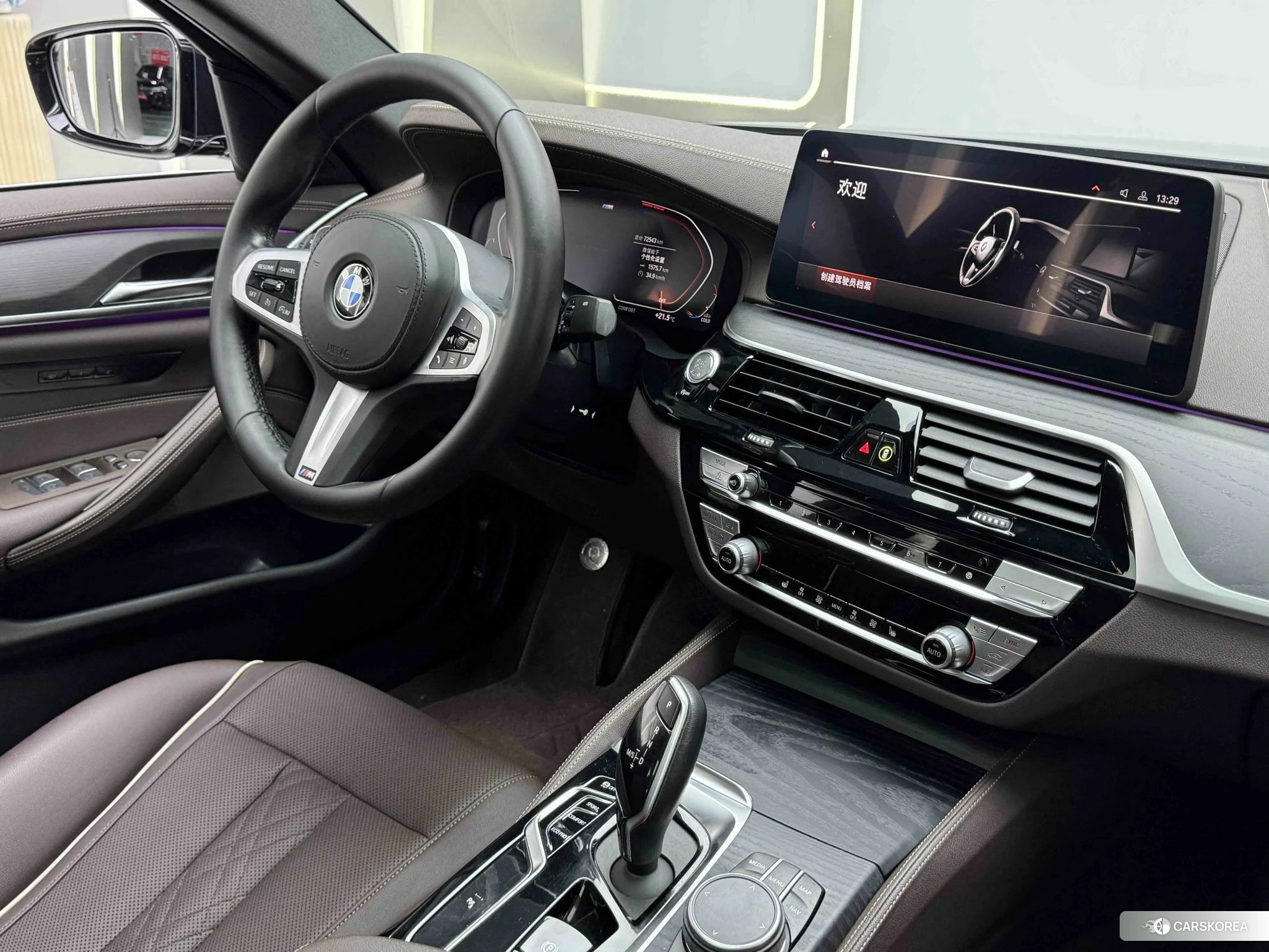 BMW 5 series 2020 Черный из Китая, фото 3