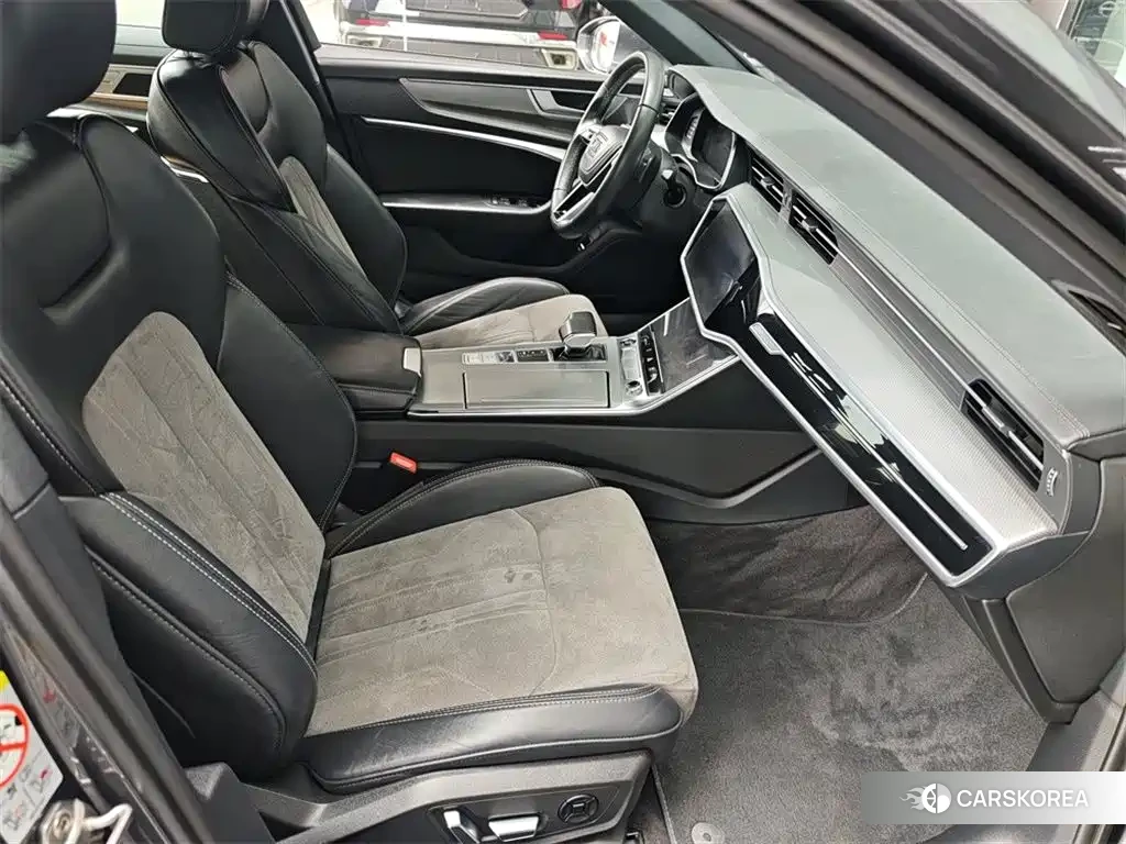 Audi A6L 2023 Silver/gray из Китая, фото 3