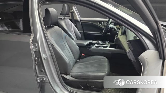 Kia K8 2022 Серебристо-серый из Кореи, фото 3