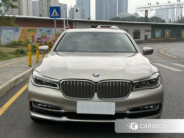 BMW 7 series 2018 Серебристо-серый из Китая, фото 3