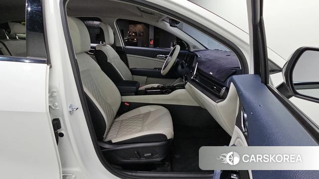 Kia Sportage 5th Generation 2023 Белый из Кореи, фото 3