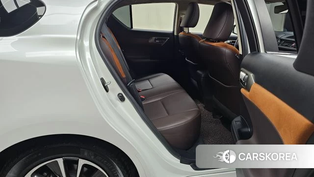 Lexus CT200h 2019 Белый из Кореи, фото 3