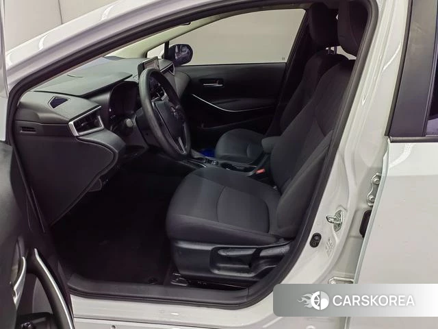 Toyota Corolla 2023 Белый из Китая, фото 3