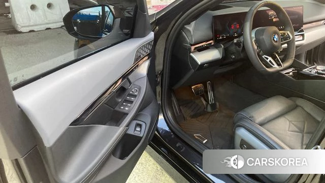BMW 5 Series (G60) 2024 Серый из Кореи, фото 3