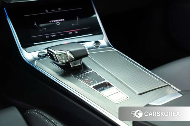 Audi A6L 2023 Черный из Китая, фото 3