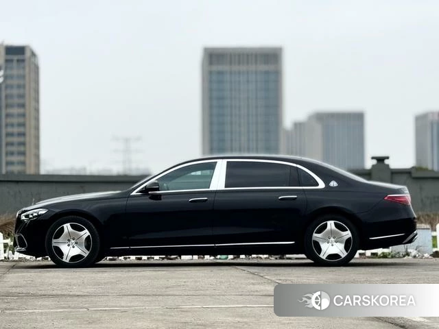 Mercedes-Benz Maybach S-class 2023 Черный из Китая, фото 3
