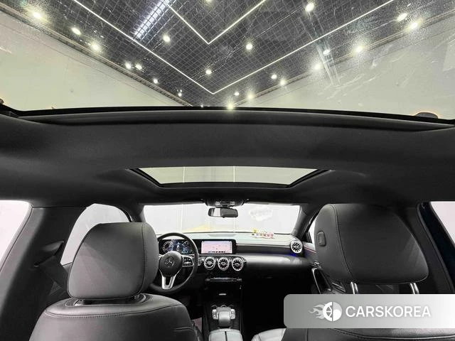 Mercedes-Benz Class A 2023 Синий из Китая, фото 3