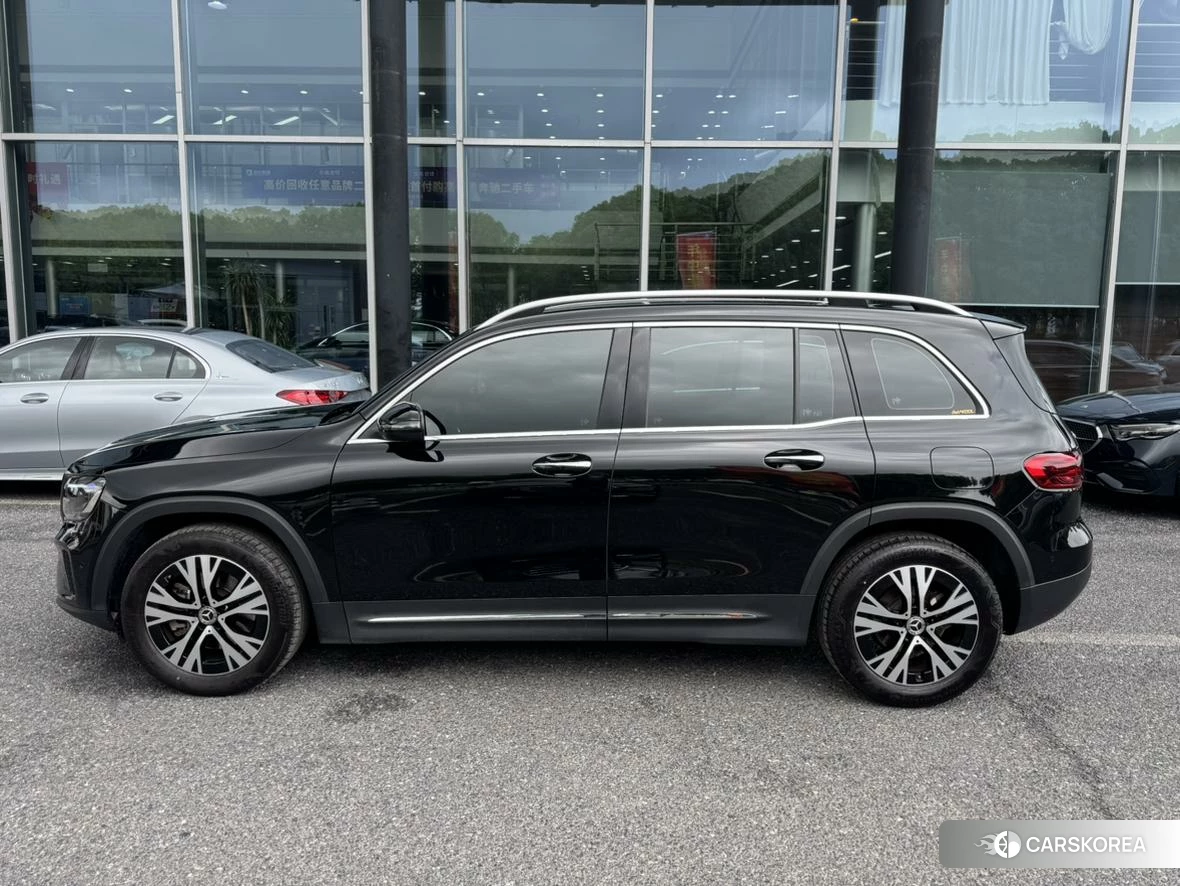 Mercedes-Benz GLB 2024 Черный из Китая, фото 3