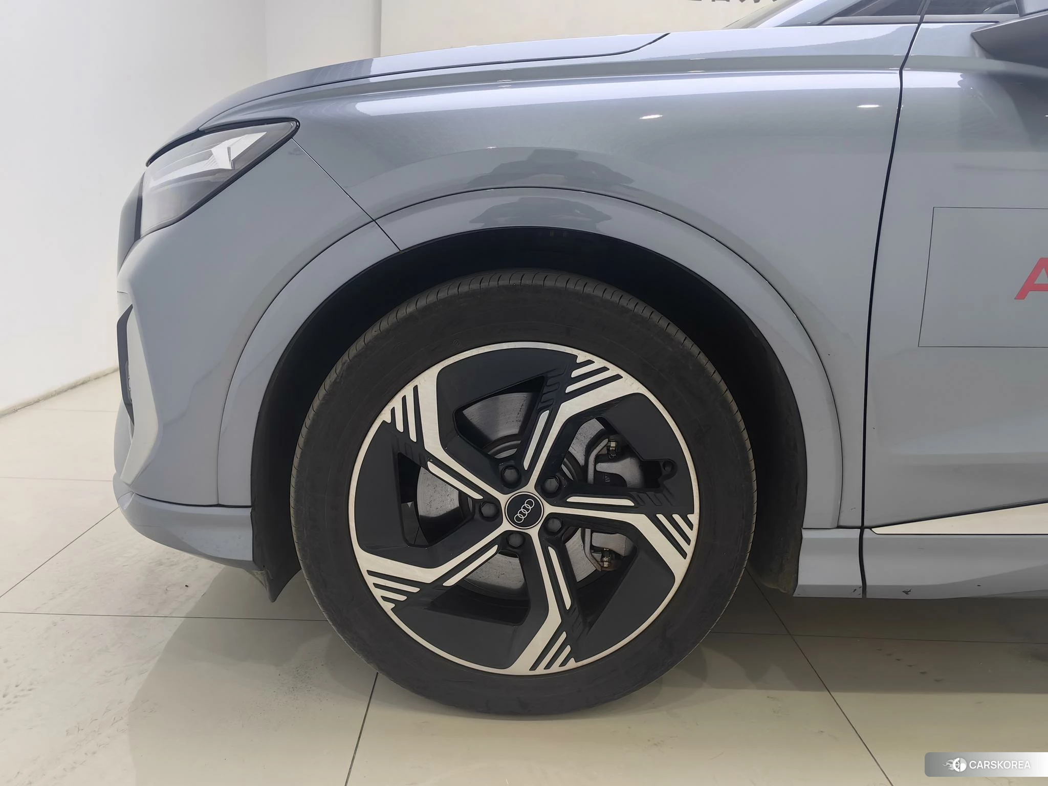 Audi Q4 e-tron 2023 Синий из Китая, фото 3