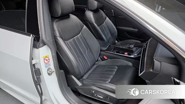 Audi A7 (4K) 2021 Белый из Кореи, фото 3