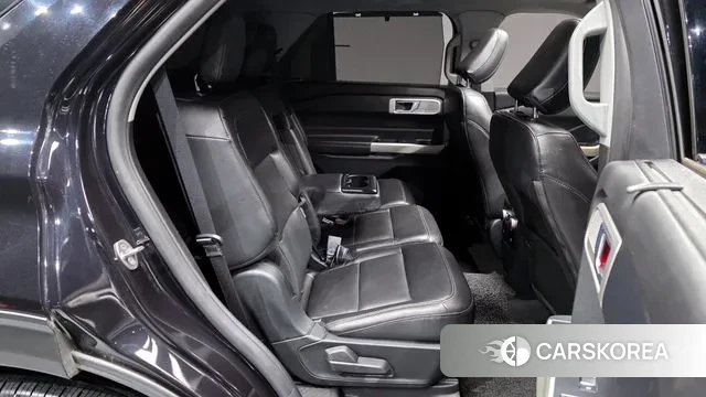 Ford Explorer 6th Generation 2021 Черный из Кореи, фото 3