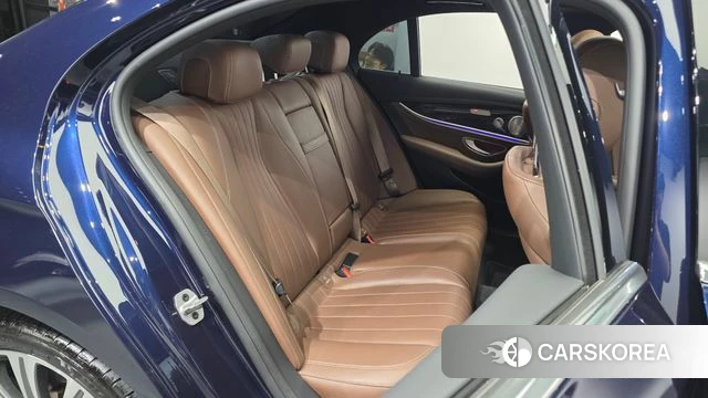 Mercedes-Benz E-Class W213 2021 Синий из Кореи, фото 3