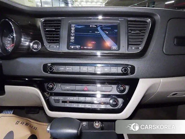 Kia The New Carnival 2019 Черный из Кореи, фото 3