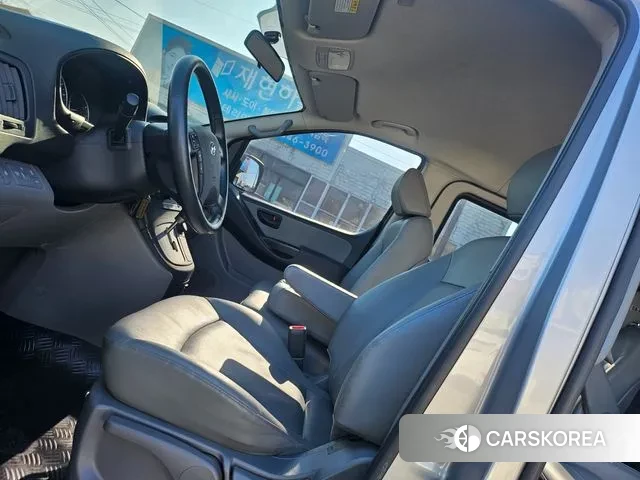 Hyundai The New Grand Starex 2019 Серебристо-серый из Кореи, фото 3