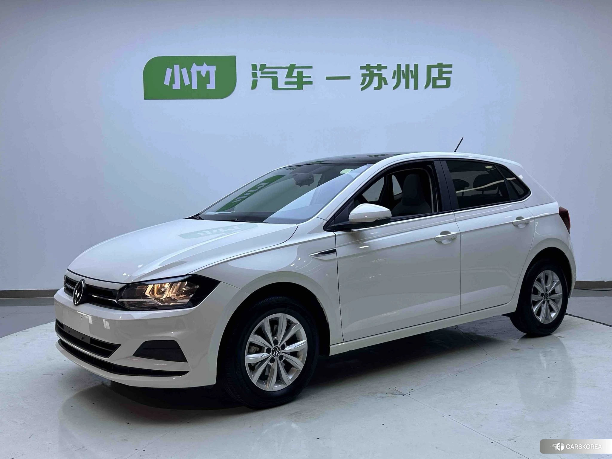 Volkswagen Polo 2021 Белый из Китая, фото 3