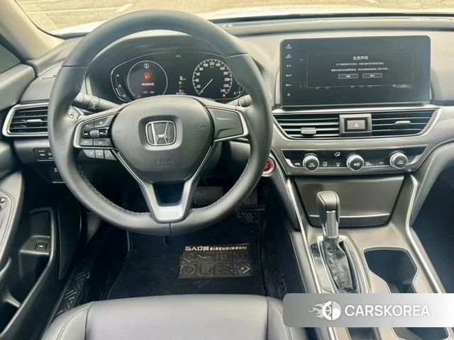 Honda Accord 2022 Белый из Китая, фото 3