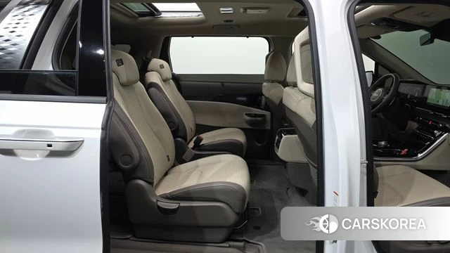 Kia Carnival 4th generation 2023 Белый из Кореи, фото 3