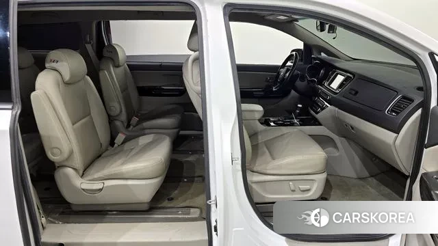 Kia The New Carnival 2020 Белый из Кореи, фото 3