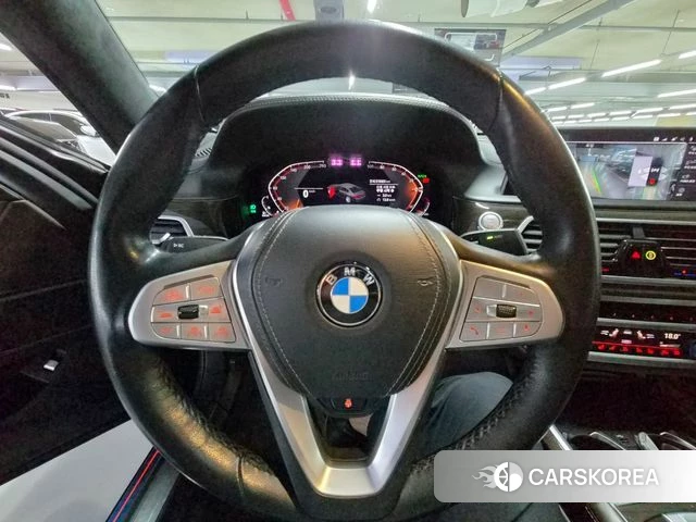 BMW 7 Series (G11) 2022 Черный из Кореи, фото 3