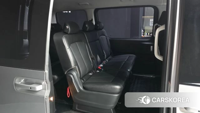 Hyundai Staria 2022 Серебряный из Кореи, фото 3
