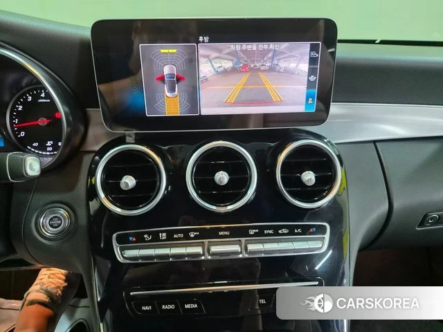 Mercedes-Benz C-Class W205 2019 Белый из Кореи, фото 3