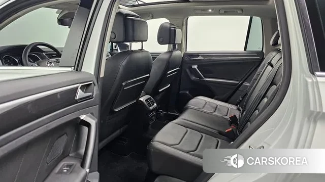 Volkswagen Tiguan second Generation 2018 Белый из Кореи, фото 3