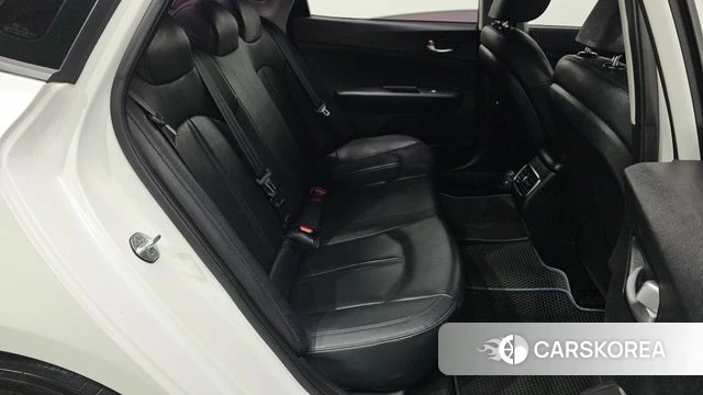 Kia The New K5 2nd generation 2018 Белый из Кореи, фото 3