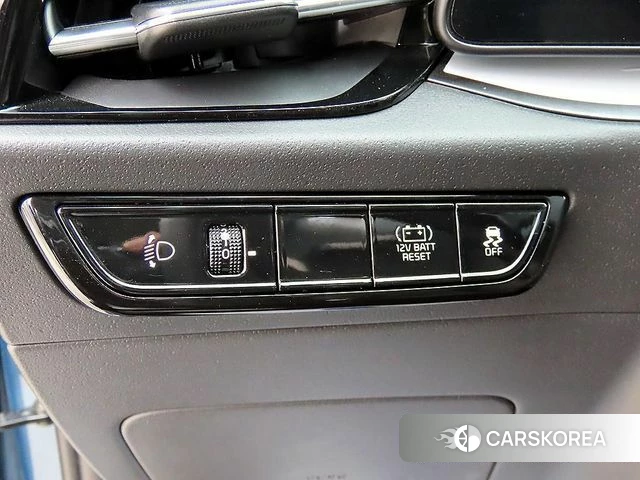 Kia Di Ol Nu Niro 2024 Синий из Кореи, фото 3