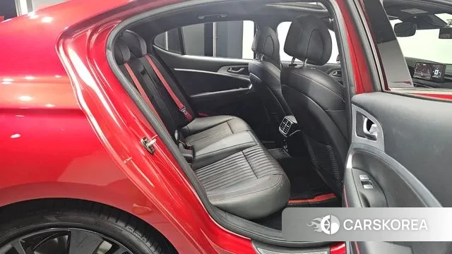 Genesis The New G70 2021 Красный из Кореи, фото 3