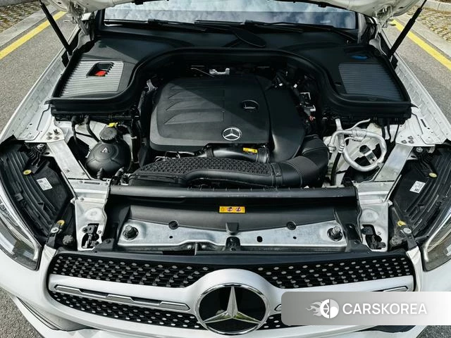 Mercedes-Benz GLC 2022 Белый из Китая, фото 3