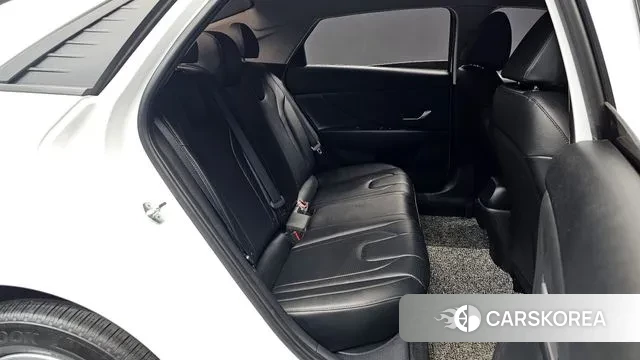 Hyundai Avante (CN7) 2022 Белый из Кореи, фото 3