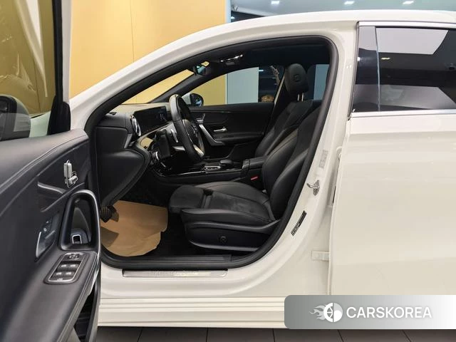 Mercedes-Benz Class A 2021 Белый из Китая, фото 3