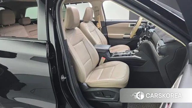 Ford Explorer 6th Generation 2021 Черный из Кореи, фото 3