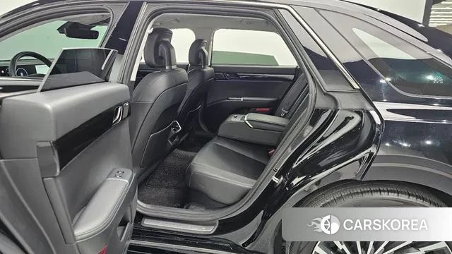 Hyundai Grandeur Hybrid (GN7) 2023 Черный из Кореи, фото 3