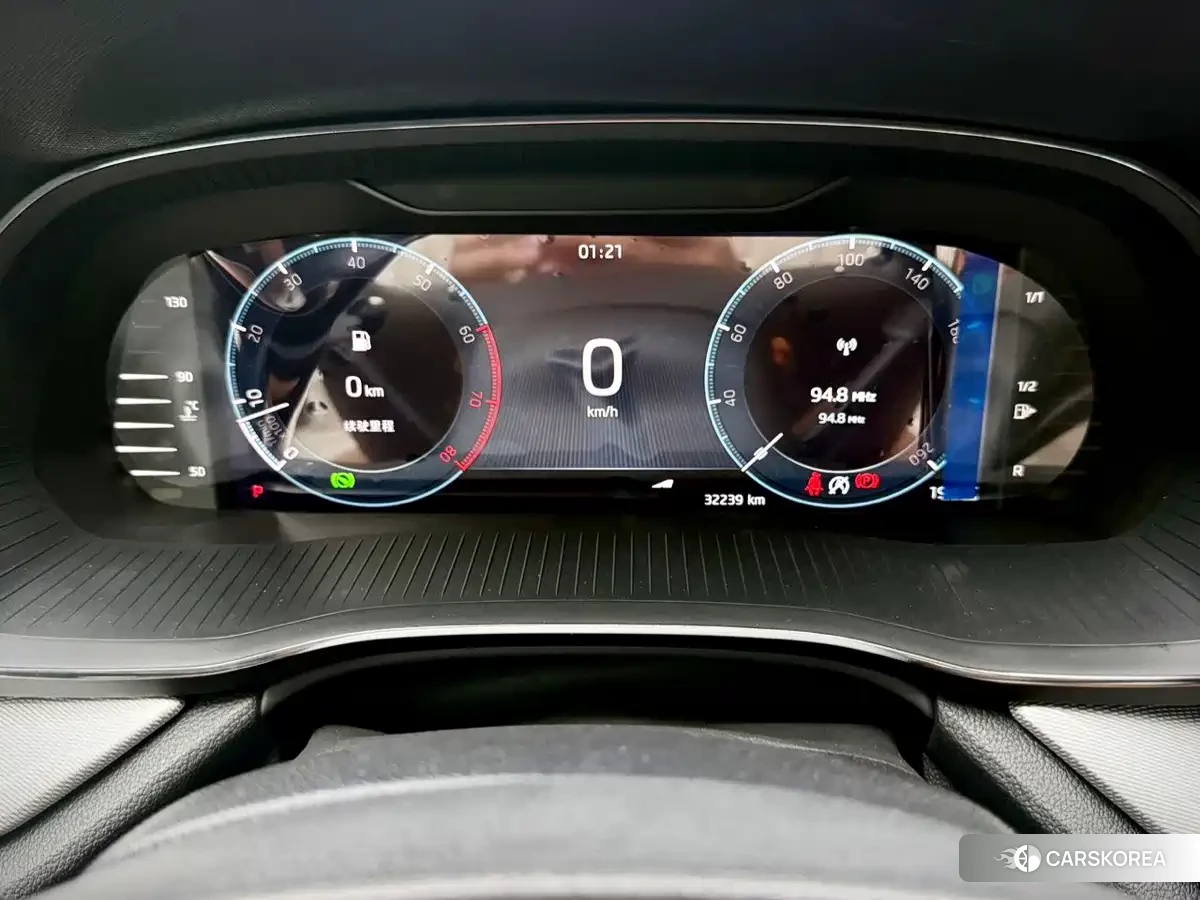 Skoda Octavia 2022 Белый из Китая, фото 3