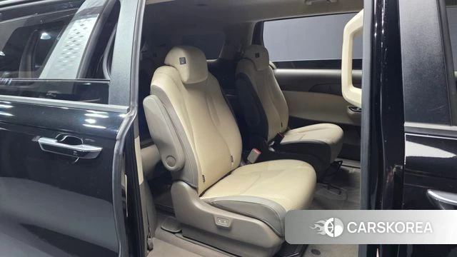 Kia Carnival 4th generation 2022 Черный из Кореи, фото 3