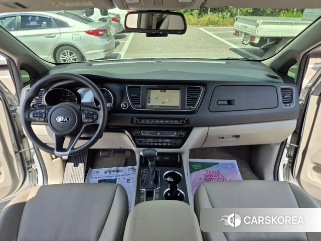 Kia The New Carnival 2019 Серебряный из Кореи, фото 3