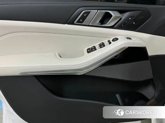 BMW X5 (G05) 2026 Белый из Кореи, фото 3