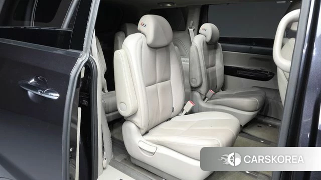 Kia The New Carnival 2018 Серый из Кореи, фото 3