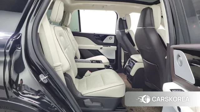 Lincoln Aviator 2nd generation 2023 Черный из Кореи, фото 3